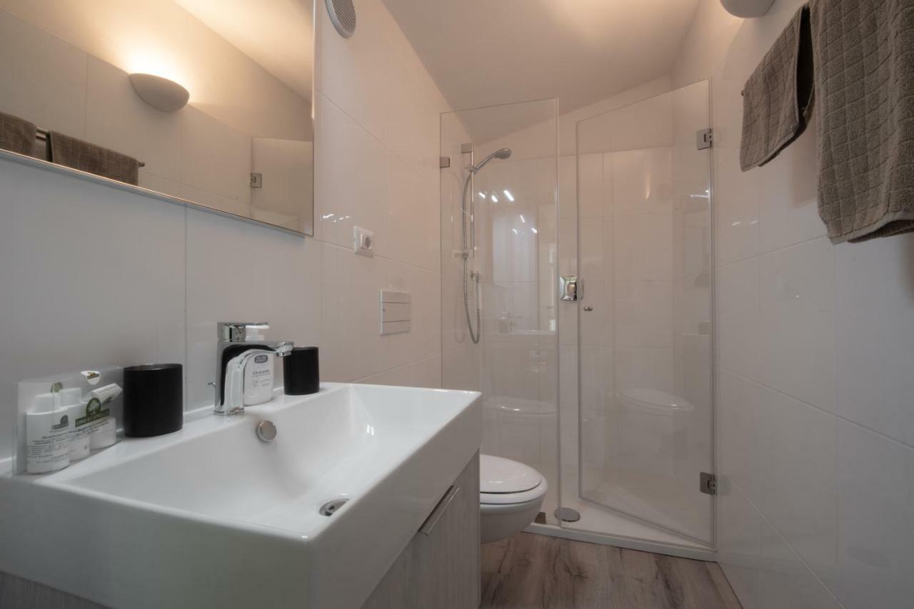 The Loft Apartment Monte del Lago Ngoại thất bức ảnh